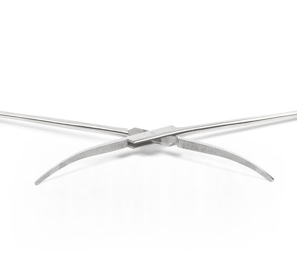 Зажим кровоостанавливающий зубчатый изогнутый №2 196мм З-37 ТП арт. 300-10 ТП