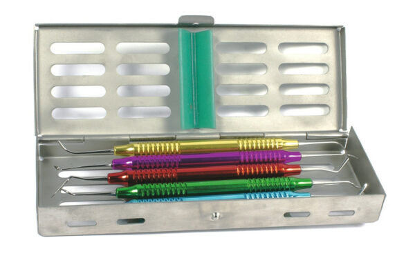 Набор инструментов для моделирования из 5 предметов с полыми внутри металлическими ручками в стерилизаторе 5000-2ш ЮП/UP